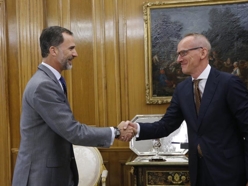 S.M. el Rey Felipe VI recibe en audiencia al Presidente de Opel Group S.M. el Rey Felipe VI recibe en audiencia al Presidente de Opel Group