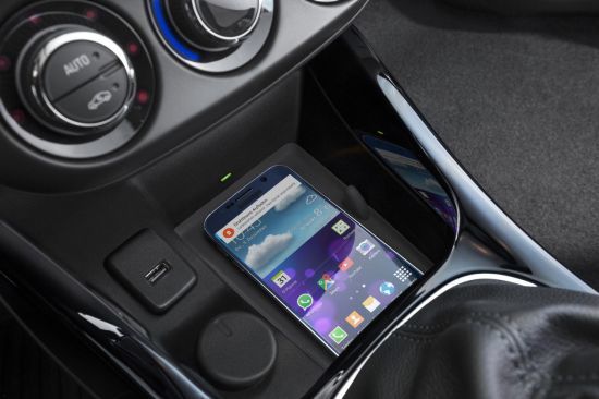 El Opel ADAM permite recargar los smartphones sin cables El Opel ADAM permite recargar los smartphones sin cables