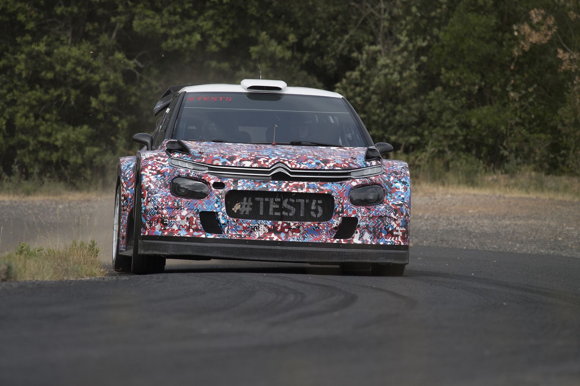 EL WORLD RALLY CAR 2017 HACE SU DEBUT EN ASFALTO EL WORLD RALLY CAR 2017 HACE SU DEBUT EN ASFALTO