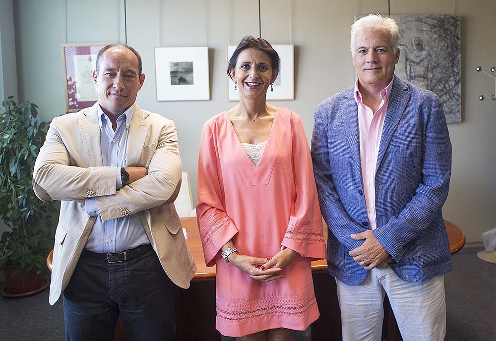 Kia Motors Iberia firma un convenio de colaboración con la Fundación Deporte Alcobendas Kia Motors Iberia firma un convenio de colaboración con la Fundación Deporte Alcobendas