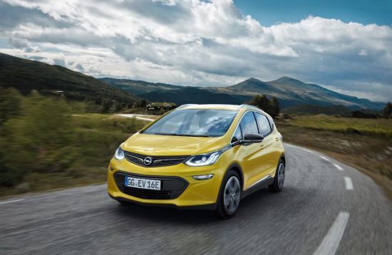 El Opel Ampera-e revoluciona la electromovilidad con más de 400 kilómetros de autonomía El Opel Ampera-e revoluciona la electromovilidad con más de 400 kilómetros de autonomía