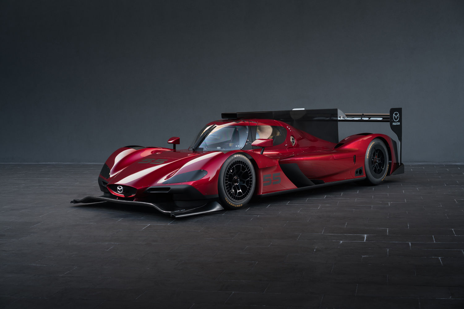 MAZDA PRESENTA UN PROTOTIPO DE COMPETICIÓN EN EL SALÓN DEL AUTOMÓVIL DE LOS ÁNGELES MAZDA PRESENTA UN PROTOTIPO DE COMPETICIÓN EN EL SALÓN DEL AUTOMÓVIL DE LOS ÁNGELES