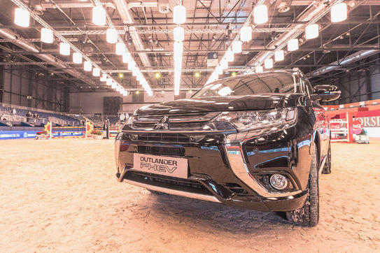 MITSUBISHI BRILLA EN MADRID HORSE WEEK, EL EVENTO ECUESTRE MÁS IMPORTANTE DE ESPAÑA MITSUBISHI BRILLA EN MADRID HORSE WEEK, EL EVENTO ECUESTRE MÁS IMPORTANTE DE ESPAÑA