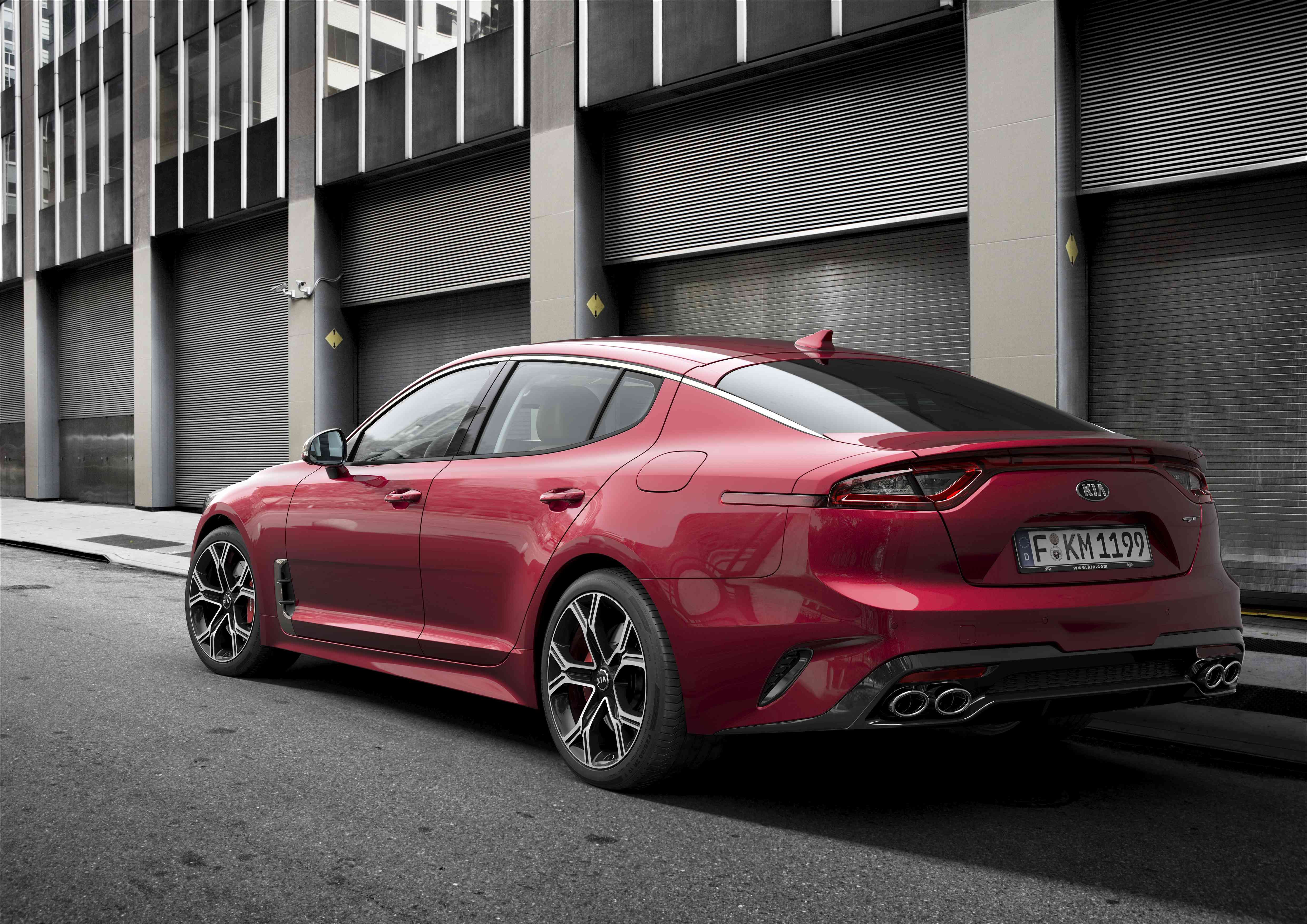 Desvelado el nuevo Kia Stinger en su configuración para Europa Desvelado el nuevo Kia Stinger en su configuración para Europa