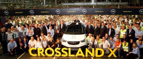 Opel inicia la producción del Crossland X en Zaragoza Opel inicia la producción del Crossland X en Zaragoza