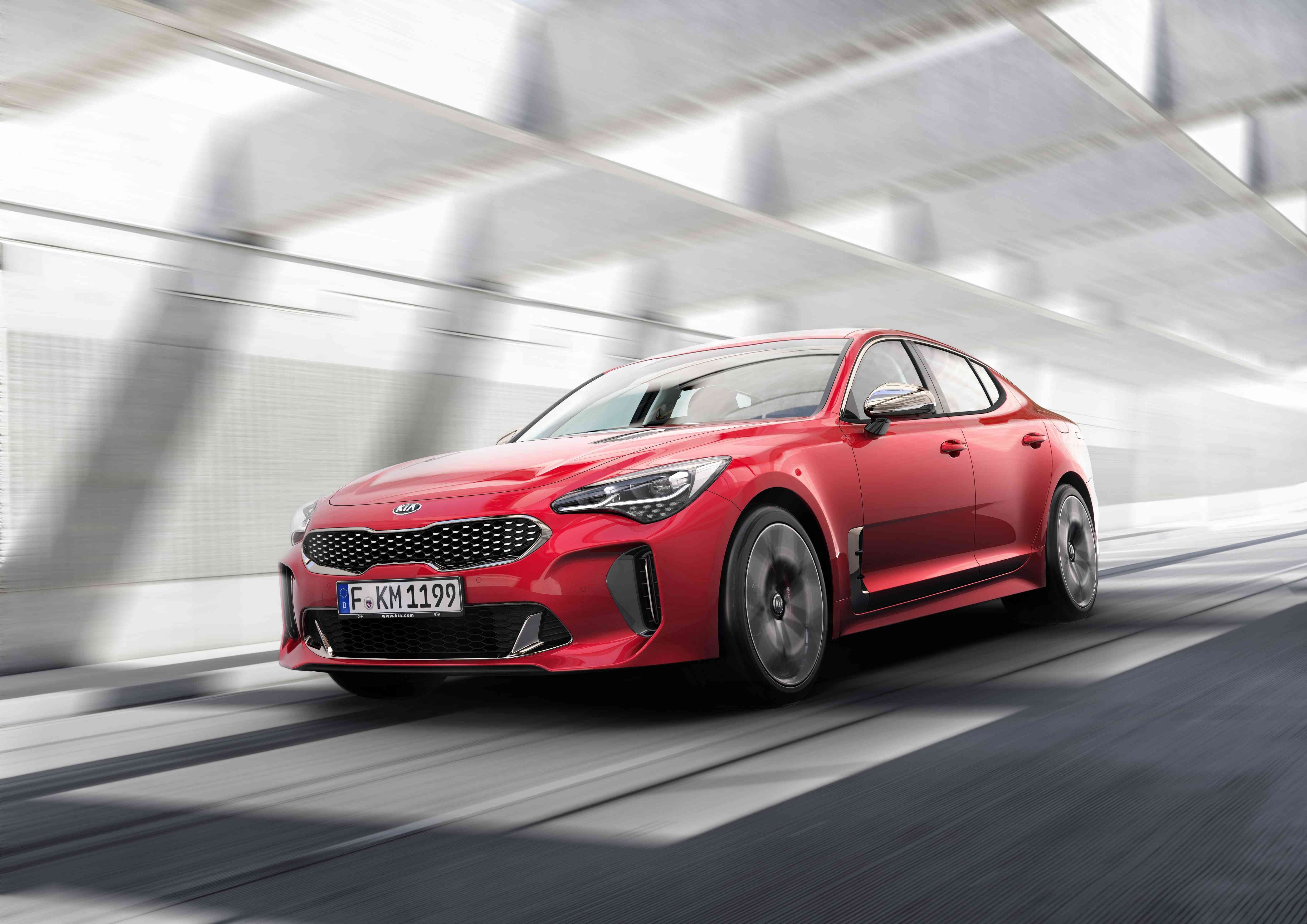 Kia Motors presenta los nuevos Stinger, Picanto, Río y el Niro Híbrido Enchufable en el Salón del Automóvil de Barcelona Kia Motors presenta los nuevos Stinger, Picanto, Río y el Niro Híbrido Enchufable en el Salón del Automóvil de Barcelona