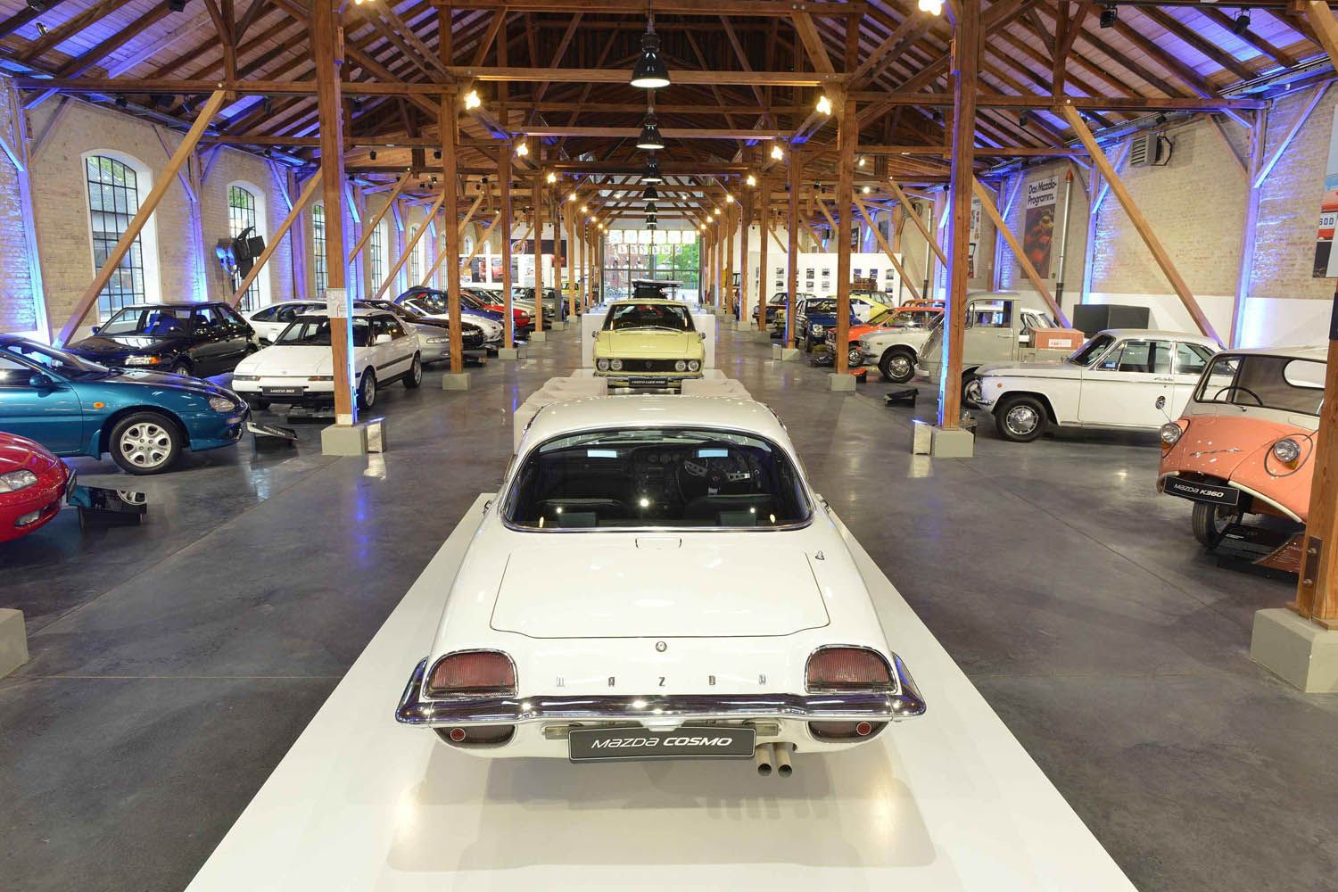 MAZDA INAUGURA UN NUEVO MUSEO DE MODELOS CLÁSICOS EN ALEMANIA MAZDA INAUGURA UN NUEVO MUSEO DE MODELOS CLÁSICOS EN ALEMANIA