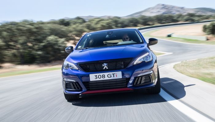 Vuelve al trabajo sobre ruedas y prueba toda la gama Peugeot en los Peugeot Experience de Madrid y Barcelona Vuelve al trabajo sobre ruedas y prueba toda la gama Peugeot en los Peugeot Experience de Madrid y Barcelona