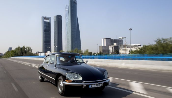 DESCUBRIR MADRID A BORDO DE UN DS TIBURÓN, EL REGALO MÁS EXCLUSIVO DE LA NAVIDAD DESCUBRIR MADRID A BORDO DE UN DS TIBURÓN, EL REGALO MÁS EXCLUSIVO DE LA NAVIDAD