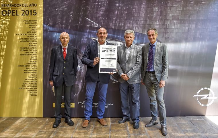 Vara de Quart Premiado Reparador Opel del Año 2015 Vara de Quart Premiado Reparador Opel del Año 2015