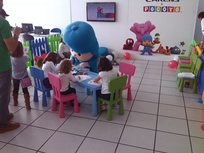 Los Peques de Sevilla pasarón un gran dia con Pocoyó. Los Peques de Sevilla pasarón un gran dia con Pocoyó.