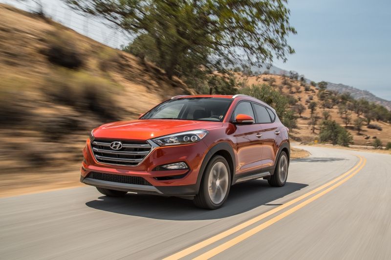 EL HYUNDAI TUCSON: IMAGEN, CALIDAD Y TECNOLOGÍA PARA COMPETIR CON LOS LÍDERES DEL MERCADO EL HYUNDAI TUCSON: IMAGEN, CALIDAD Y TECNOLOGÍA PARA COMPETIR CON LOS LÍDERES DEL MERCADO