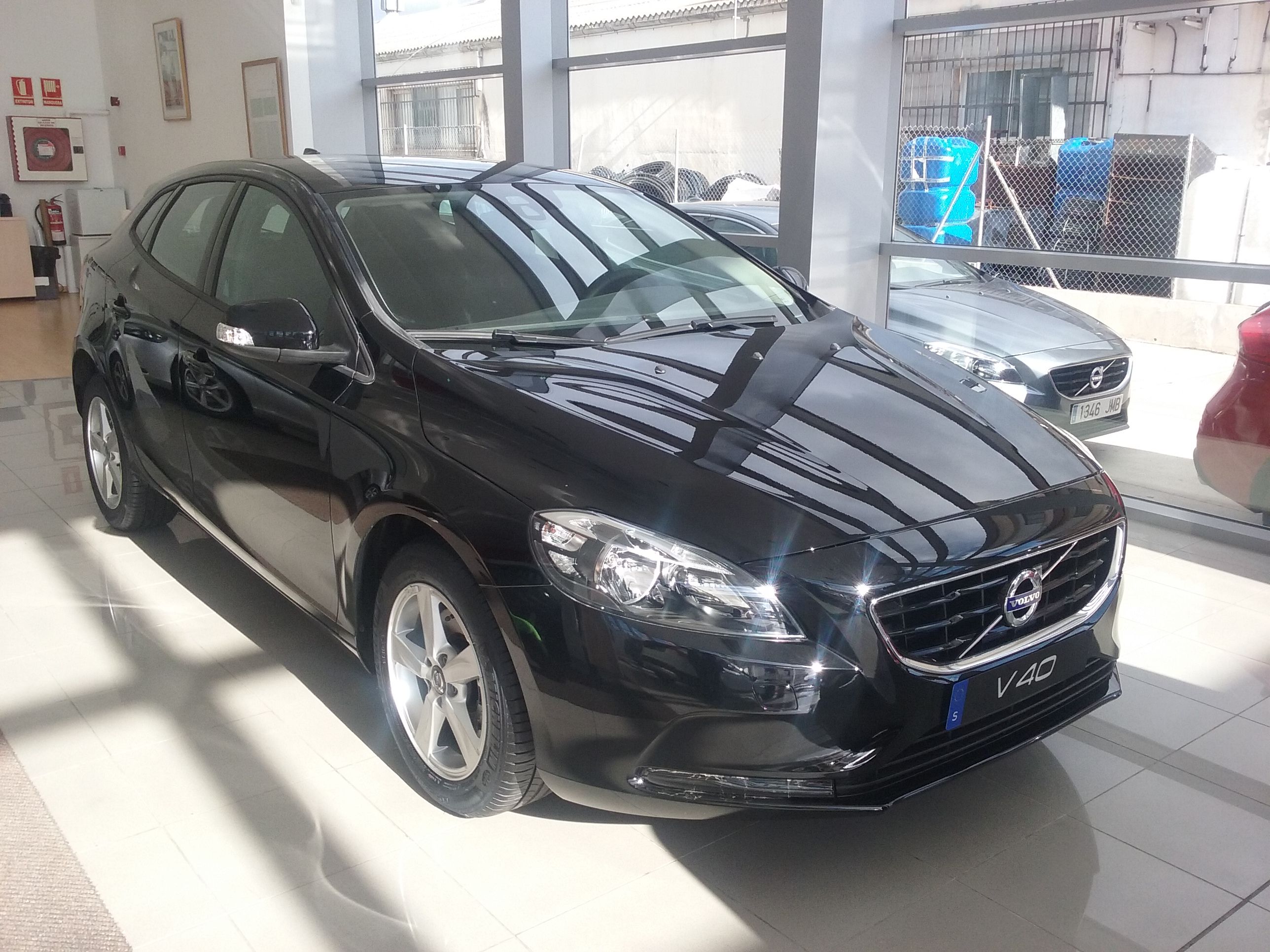 Volvo V40 D2 Kinetic 9402JTN Volvo V40 D2 Kinetic 9402JTN