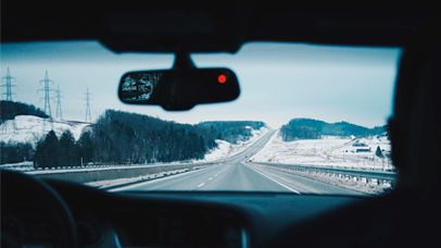 5 CONSEJOS PARA UNA CONDUCCIÓN SEGURA DURANTE EL INVIERNO 5 CONSEJOS PARA UNA CONDUCCIÓN SEGURA DURANTE EL INVIERNO