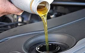 ¿Sabes porque hay que cambiar el Aceite del motor de manera periódica? ¿Sabes porque hay que cambiar el Aceite del motor de manera periódica?