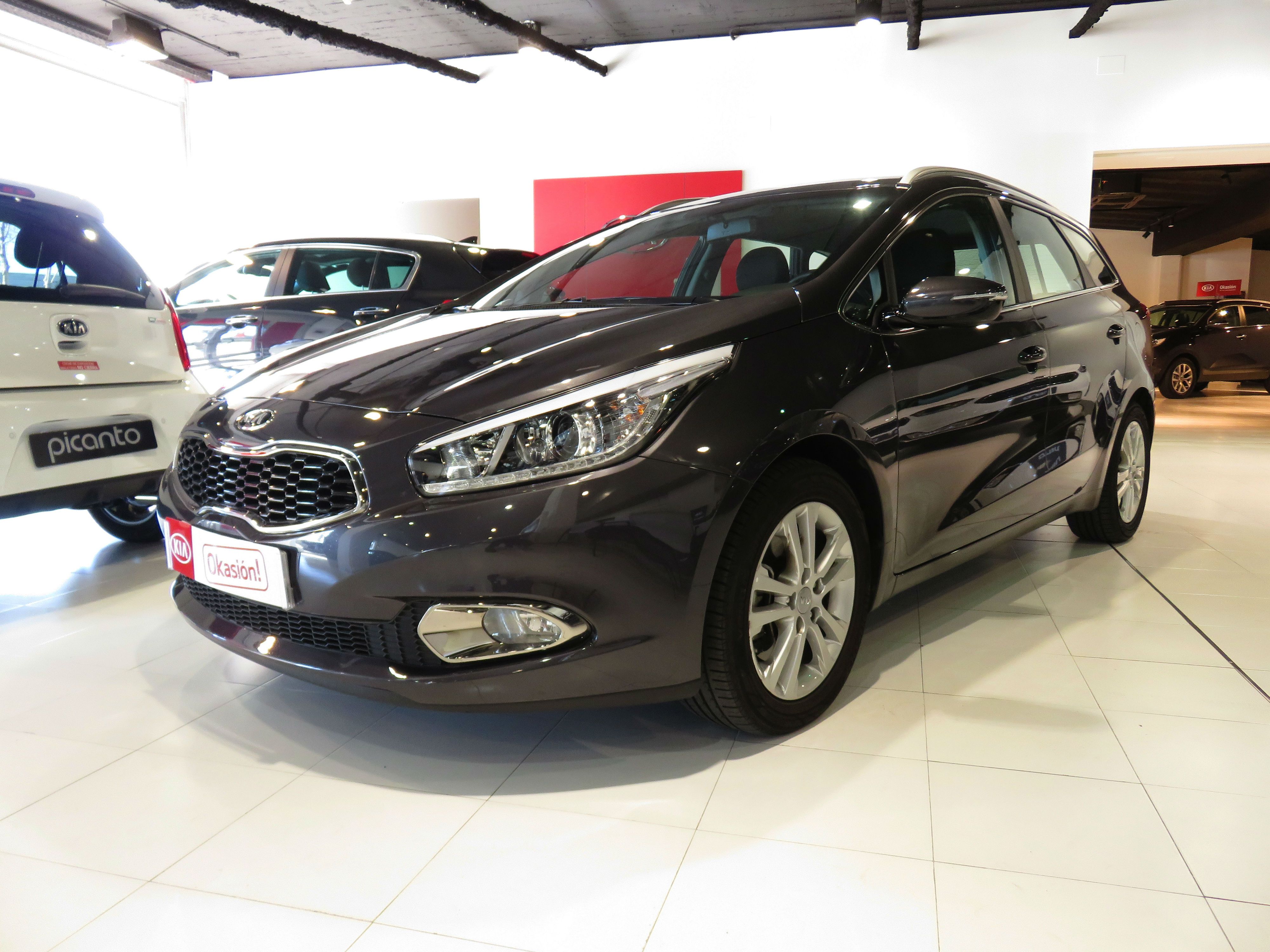 Kia Cee'd SW 1.6CRDi Drive 128CV por 15.000€* Kia Cee'd SW 1.6CRDi Drive 128CV por 15.000€*