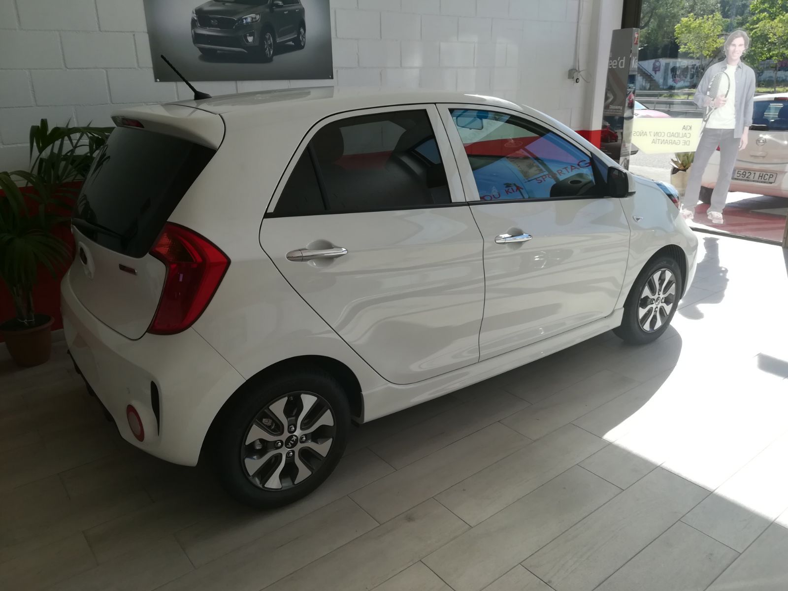 OFERTA PICANTO F/L 1.0 CVVT TECH 5P. PREU: 8.116'00€ OFERTA PICANTO F/L 1.0 CVVT TECH 5P. PREU: 8.116'00€