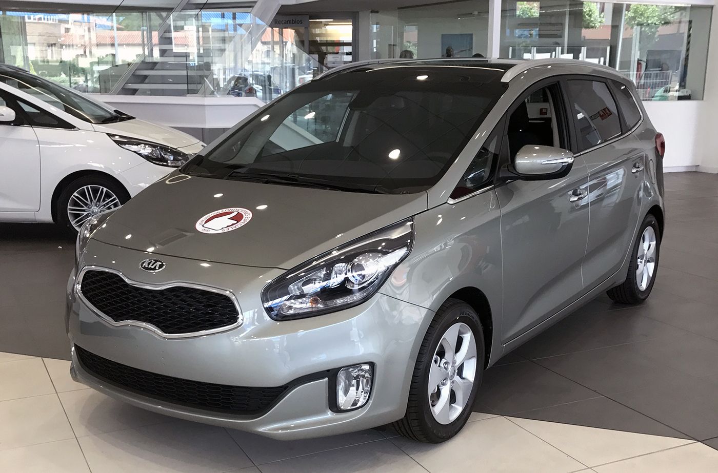 KIA Carens 1.7 CRDi VGT 115CV Drive EcoDyn KIA Carens 1.7 CRDi VGT 115CV Drive EcoDyn