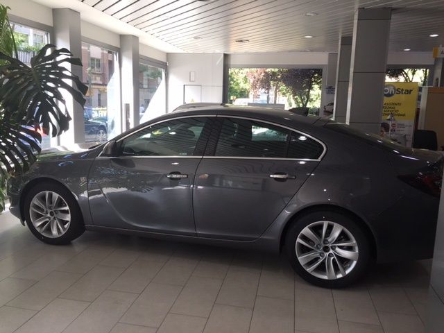 OPEL INSIGNIA 5P EXCELLENCE 1.6CDTI 136CV STAR STOP GRIS BRILLANTE NUEVO A MATRICULAR DESDE 19.650€. OPEL INSIGNIA 5P EXCELLENCE 1.6CDTI 136CV STAR STOP GRIS BRILLANTE NUEVO A MATRICULAR DESDE 19.650€.