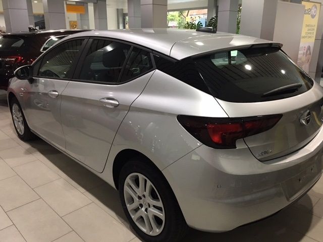VEHICULO NUEVO A MATRICULAR, OPEL ASTRA SELECTIVE DIESEL 110CV DESDE 14.690€ VEHICULO NUEVO A MATRICULAR, OPEL ASTRA SELECTIVE DIESEL 110CV DESDE 14.690€