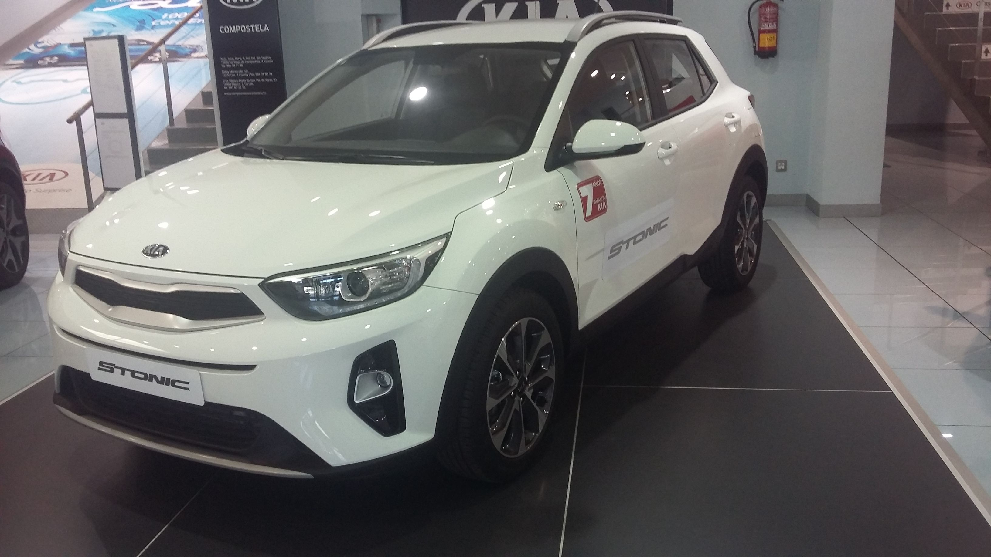 El Nuevo SUV urbano de Kia, el Kia Stonic, ya con nosotros... El Nuevo SUV urbano de Kia, el Kia Stonic, ya con nosotros...